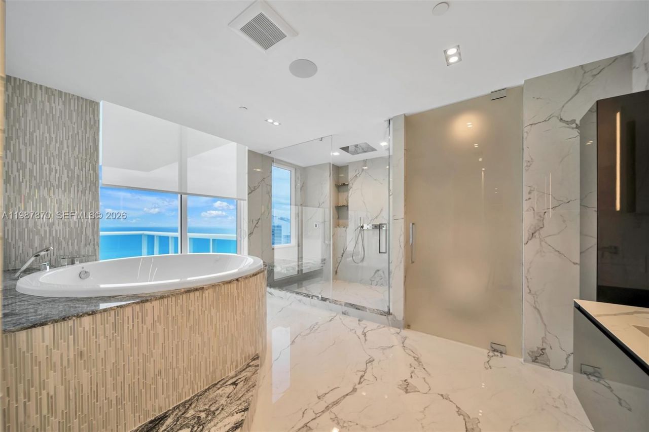 2711 S Ocean Dr , Unit 3905, Hollywood, FL 33019 Photo