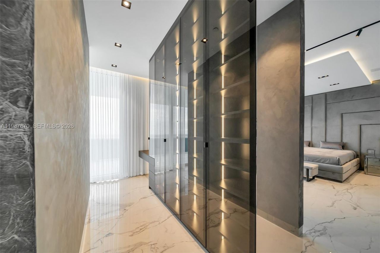 2711 S Ocean Dr , Unit 3905, Hollywood, FL 33019 Photo