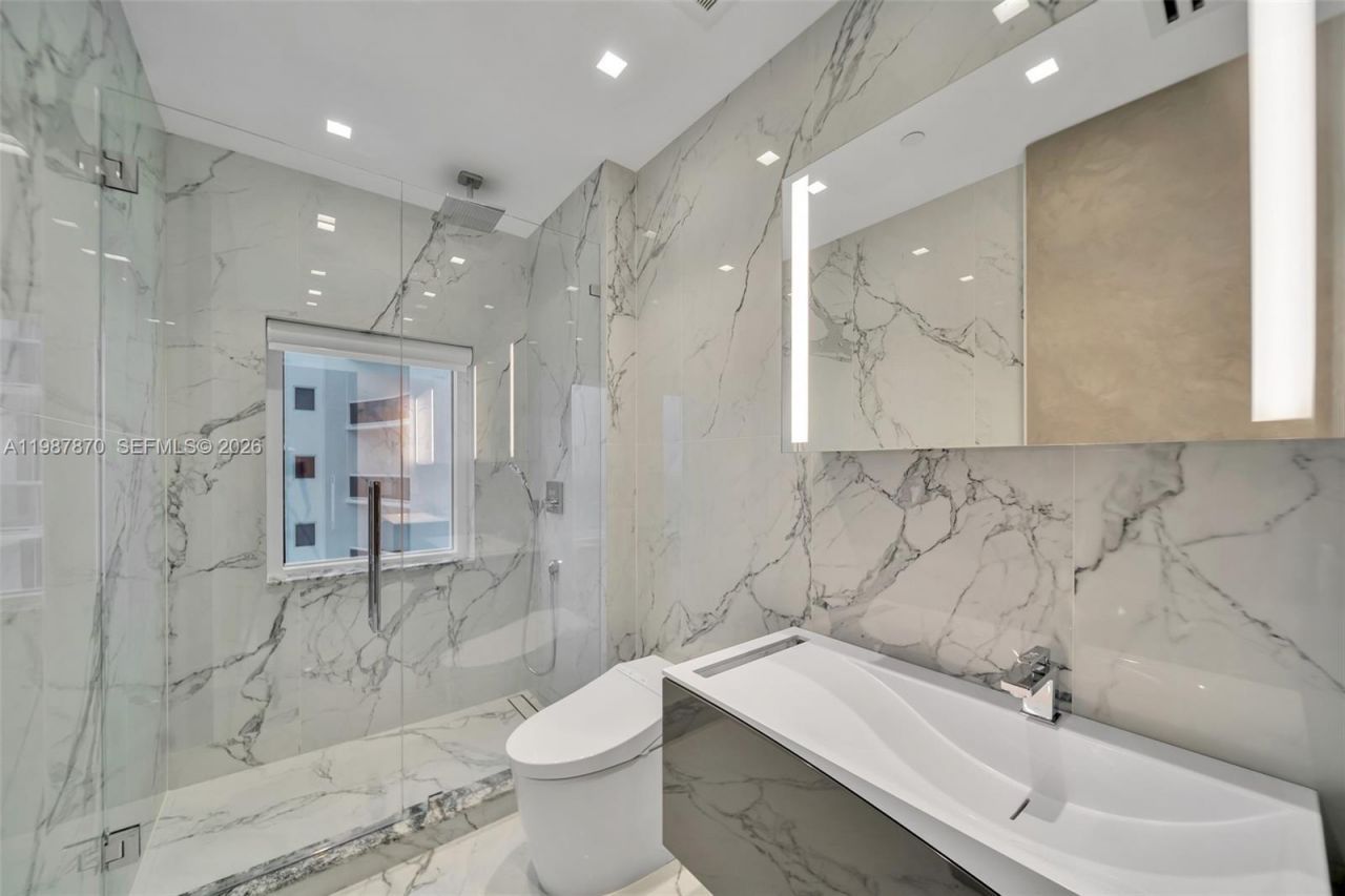 2711 S Ocean Dr , Unit 3905, Hollywood, FL 33019 Photo