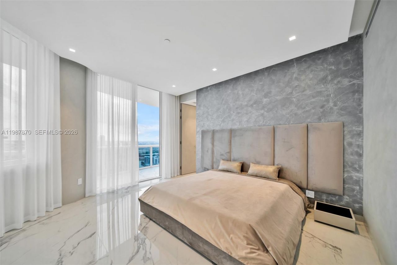 2711 S Ocean Dr , Unit 3905, Hollywood, FL 33019 Photo