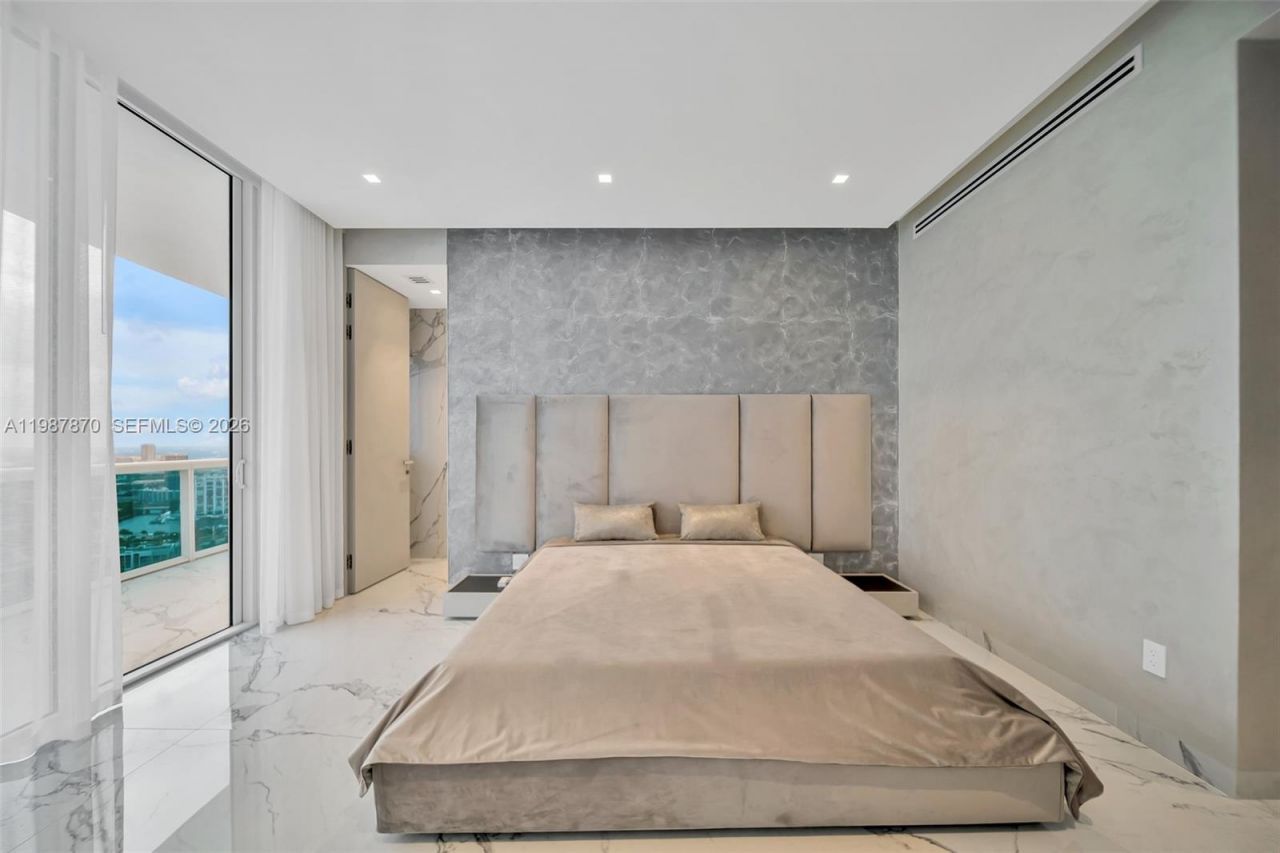 2711 S Ocean Dr , Unit 3905, Hollywood, FL 33019 Photo