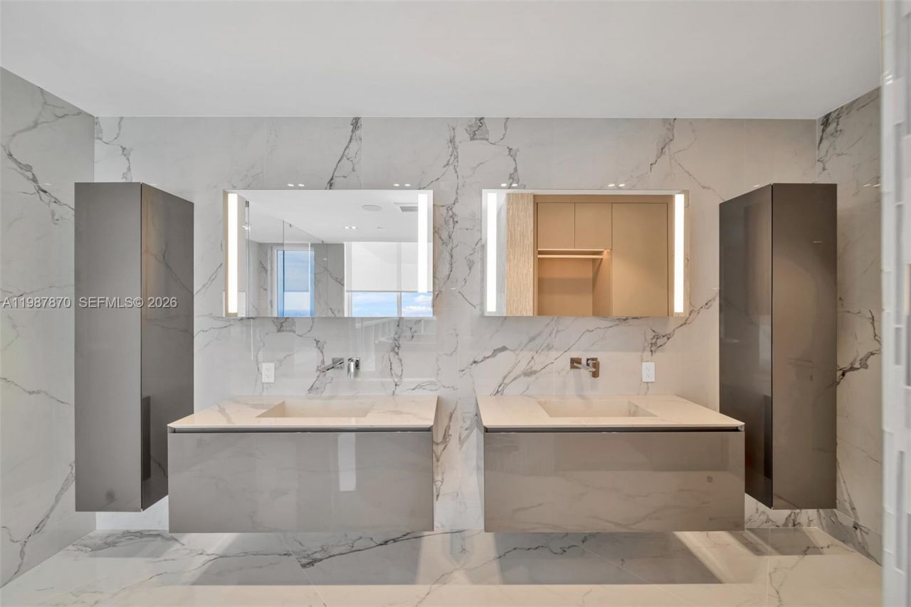 2711 S Ocean Dr , Unit 3905, Hollywood, FL 33019 Photo