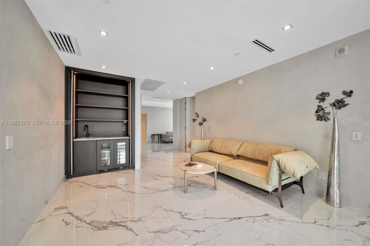 2711 S Ocean Dr , Unit 3905, Hollywood, FL 33019 Photo