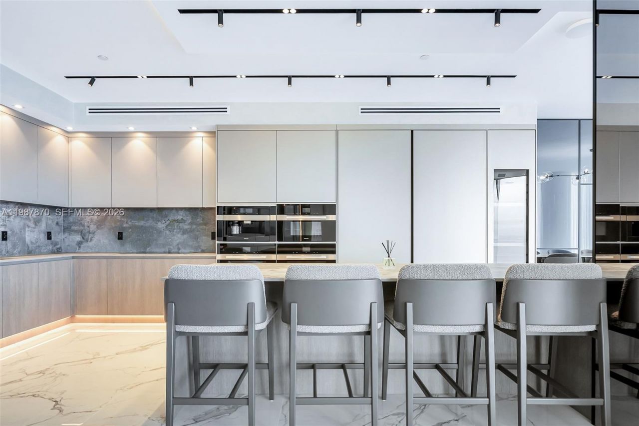 2711 S Ocean Dr , Unit 3905, Hollywood, FL 33019 Photo