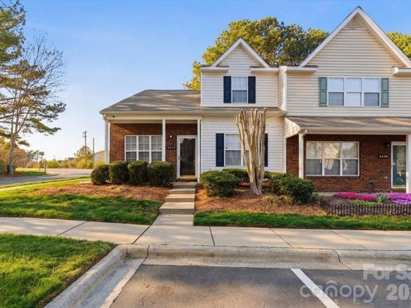6475 Saint Bernard Way, Charlotte, NC 28269