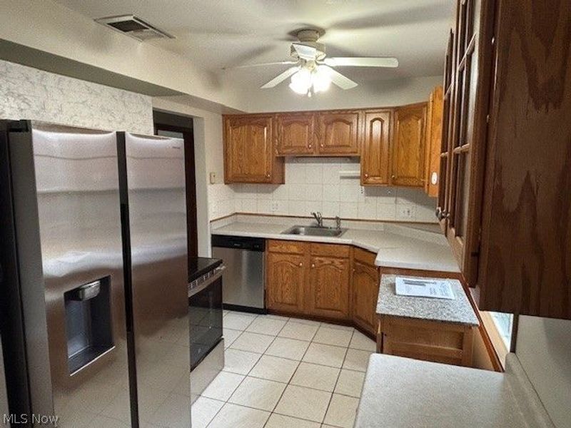 1378 Devon Drive NW, North Canton, OH 44720 Photo 7