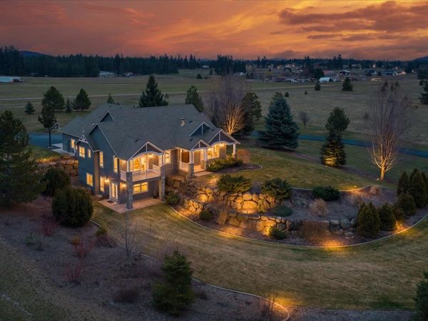 7805 S Oak Rd, Spokane, WA 99224