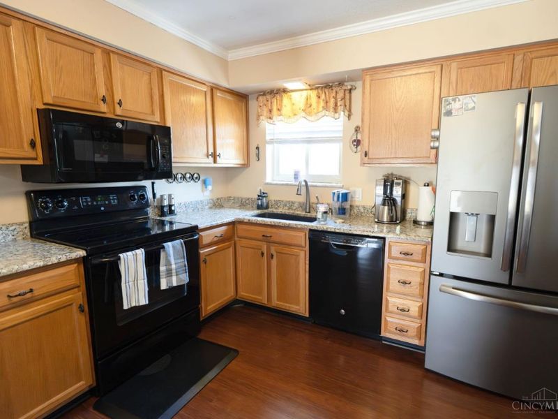 5912 Coachmont Drive, Fairfield, OH 45014 Photo 2