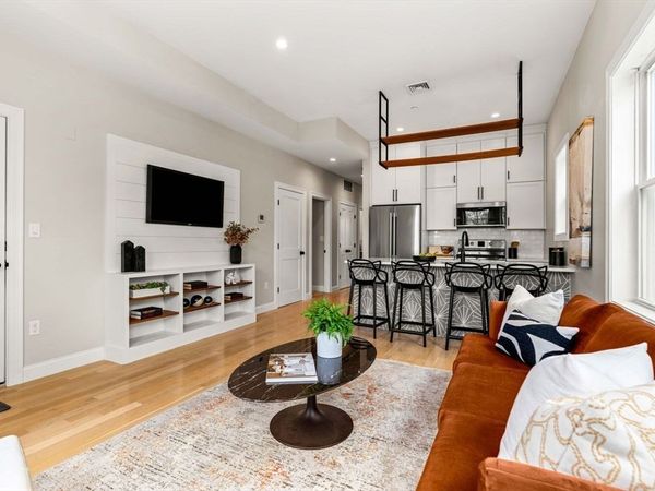 30-32 Wentworth St, Unit 2, Boston, MA 02124