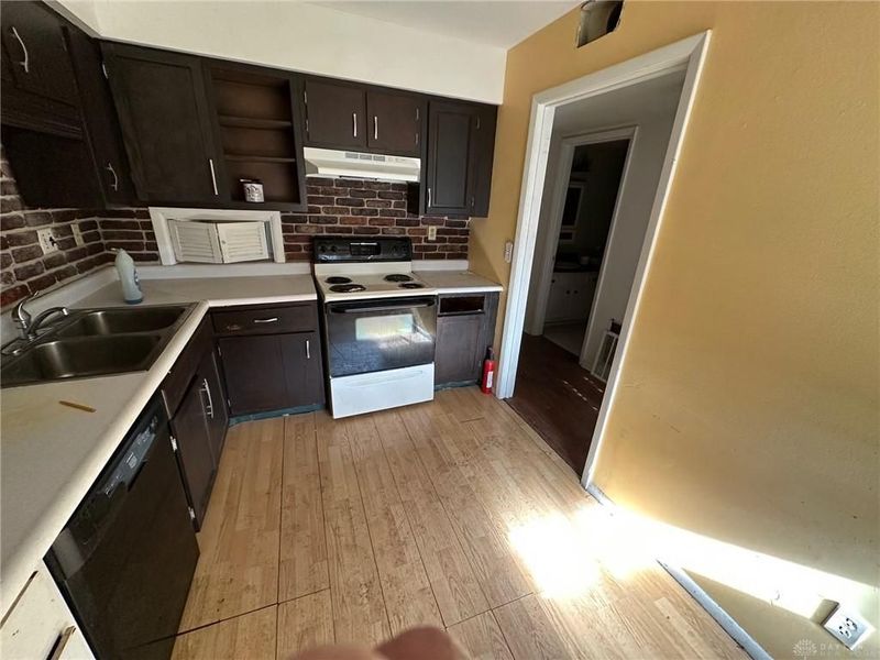 6496 Quintessa Court, Miami Township, OH 45449 Photo 5