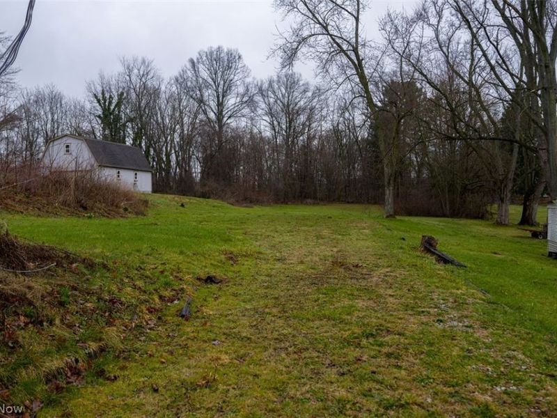 1713 Woods Road , Akron, OH 44306 Photo 4