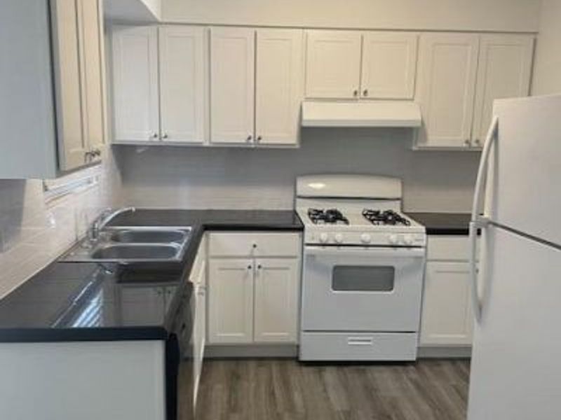 1532 Longeaton Drive , Upper Arlington, OH 43220 Photo 3