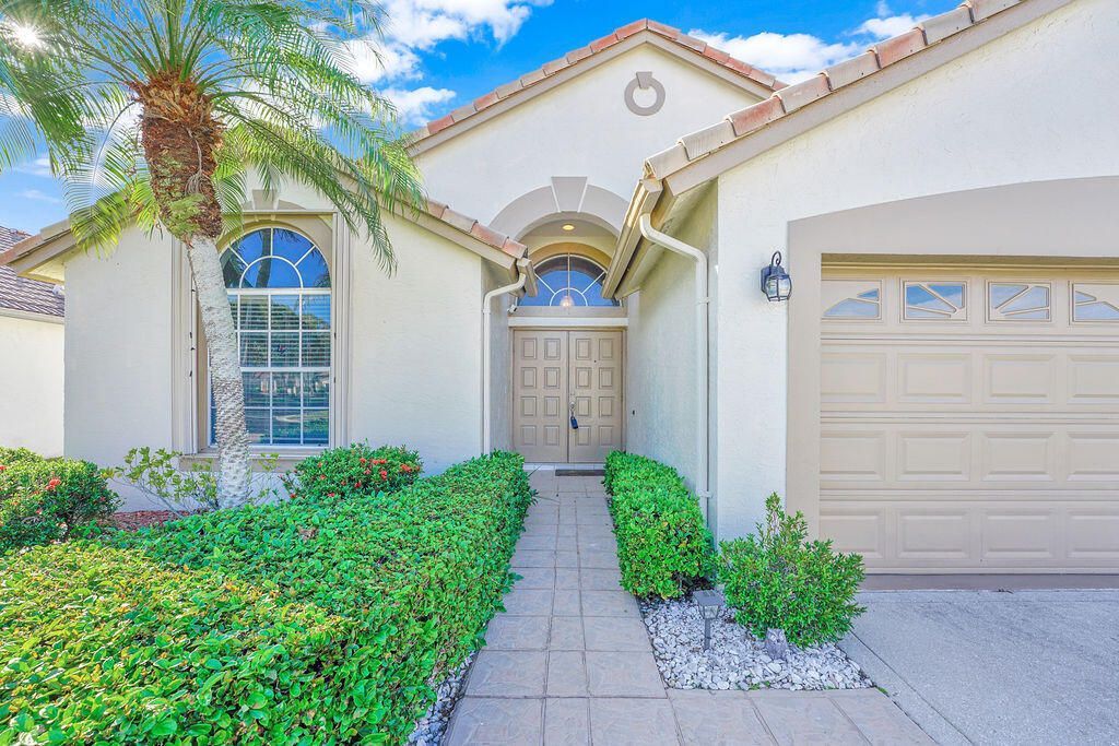 1883 Oak Berry Circle, Wellington, FL 33414 Photo