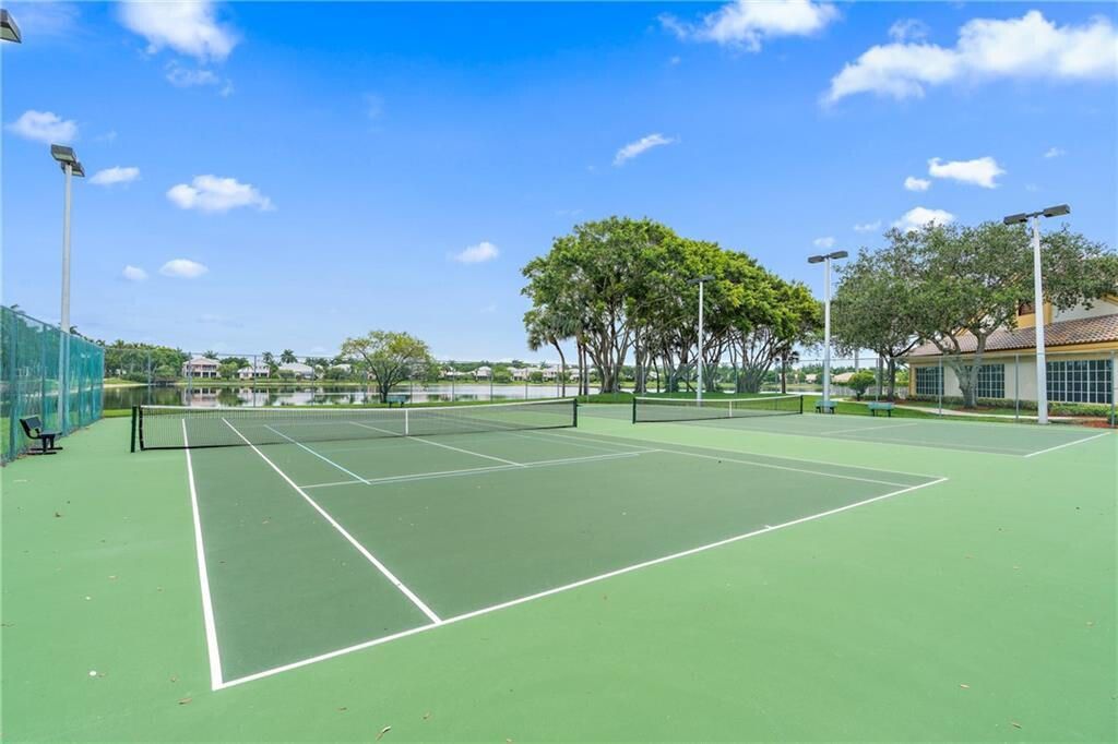 1883 Oak Berry Circle, Wellington, FL 33414 Photo