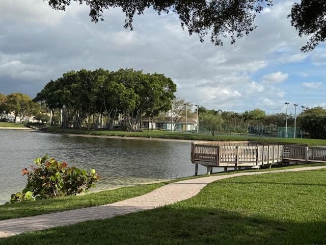 1883 Oak Berry Circle, Wellington, FL 33414 Photo