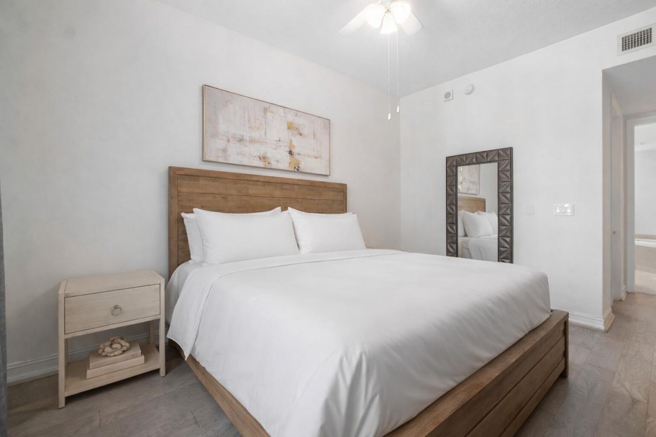 701 S Olive Avenue, Unit 1705, West Palm Beach, FL 33401 Photo