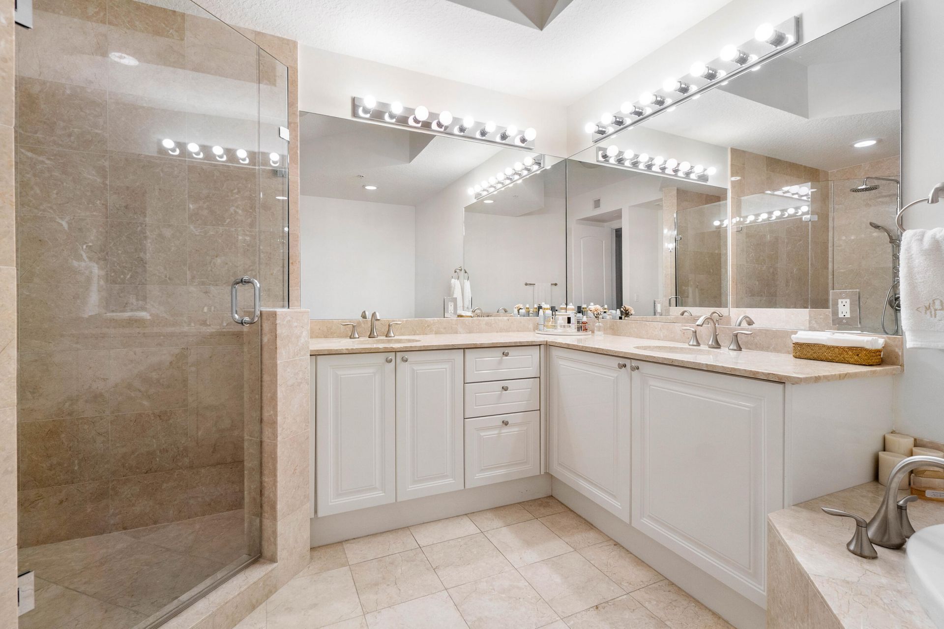 701 S Olive Avenue, Unit 1705, West Palm Beach, FL 33401 Photo