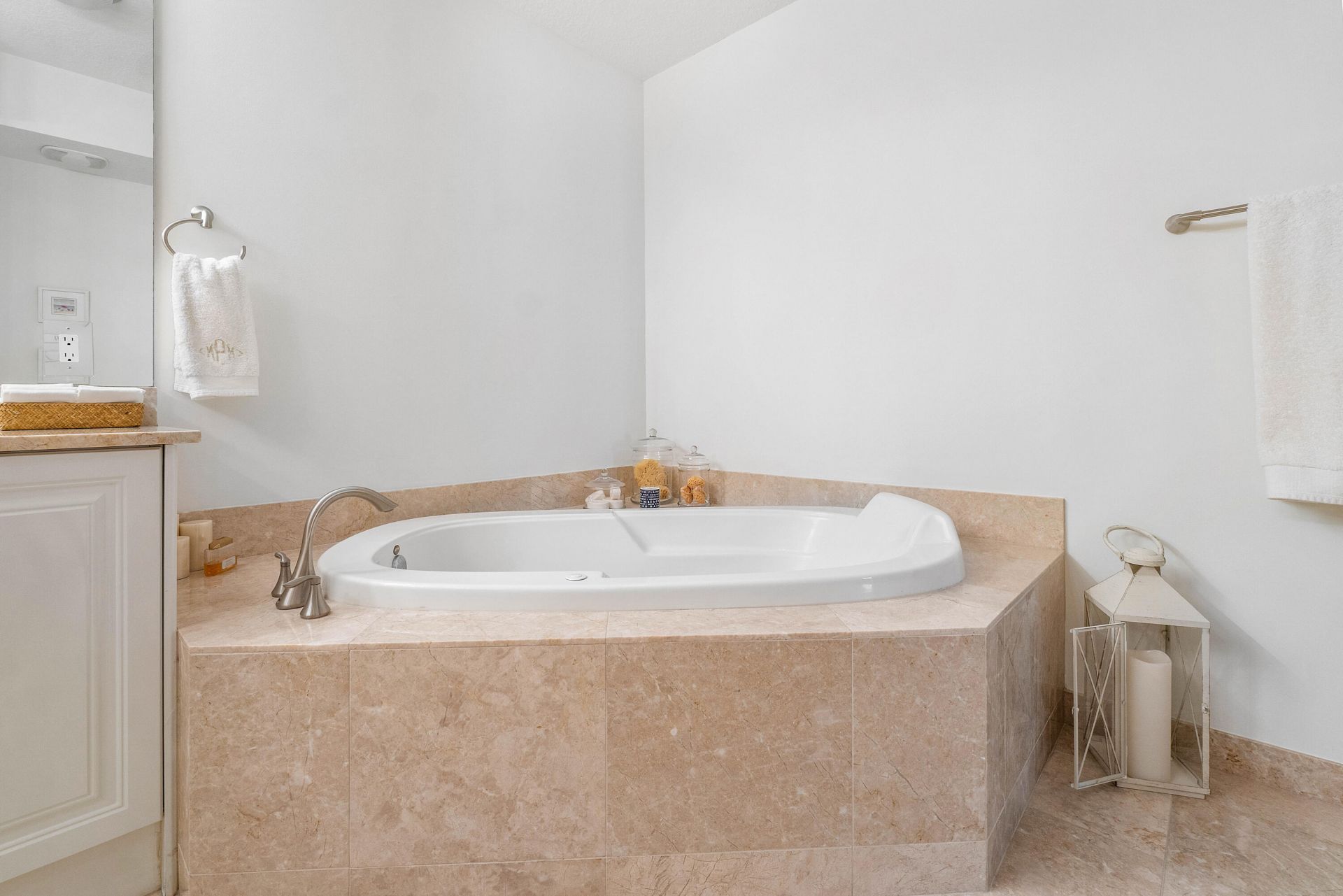 701 S Olive Avenue, Unit 1705, West Palm Beach, FL 33401 Photo