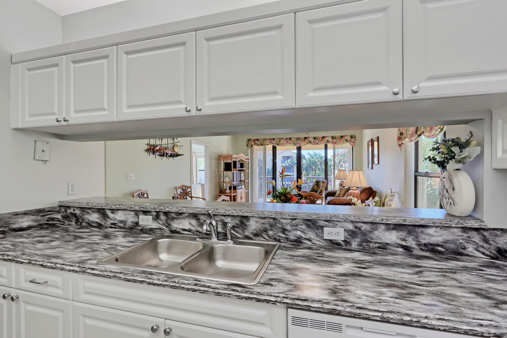 800 Uno Lago Drive, Unit 305, Juno Beach, FL 33408 Photo