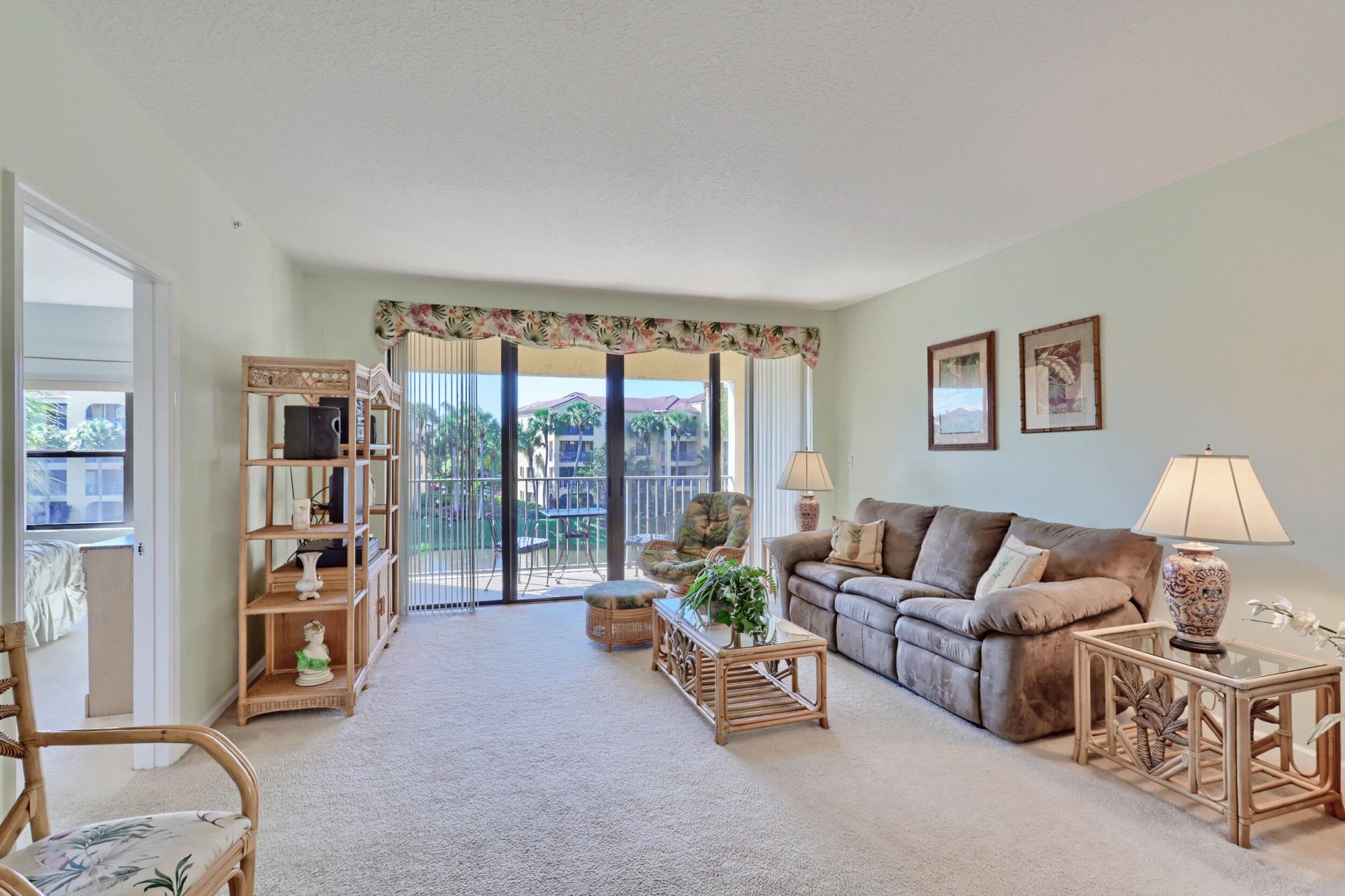 800 Uno Lago Drive, Unit 305, Juno Beach, FL 33408 Photo