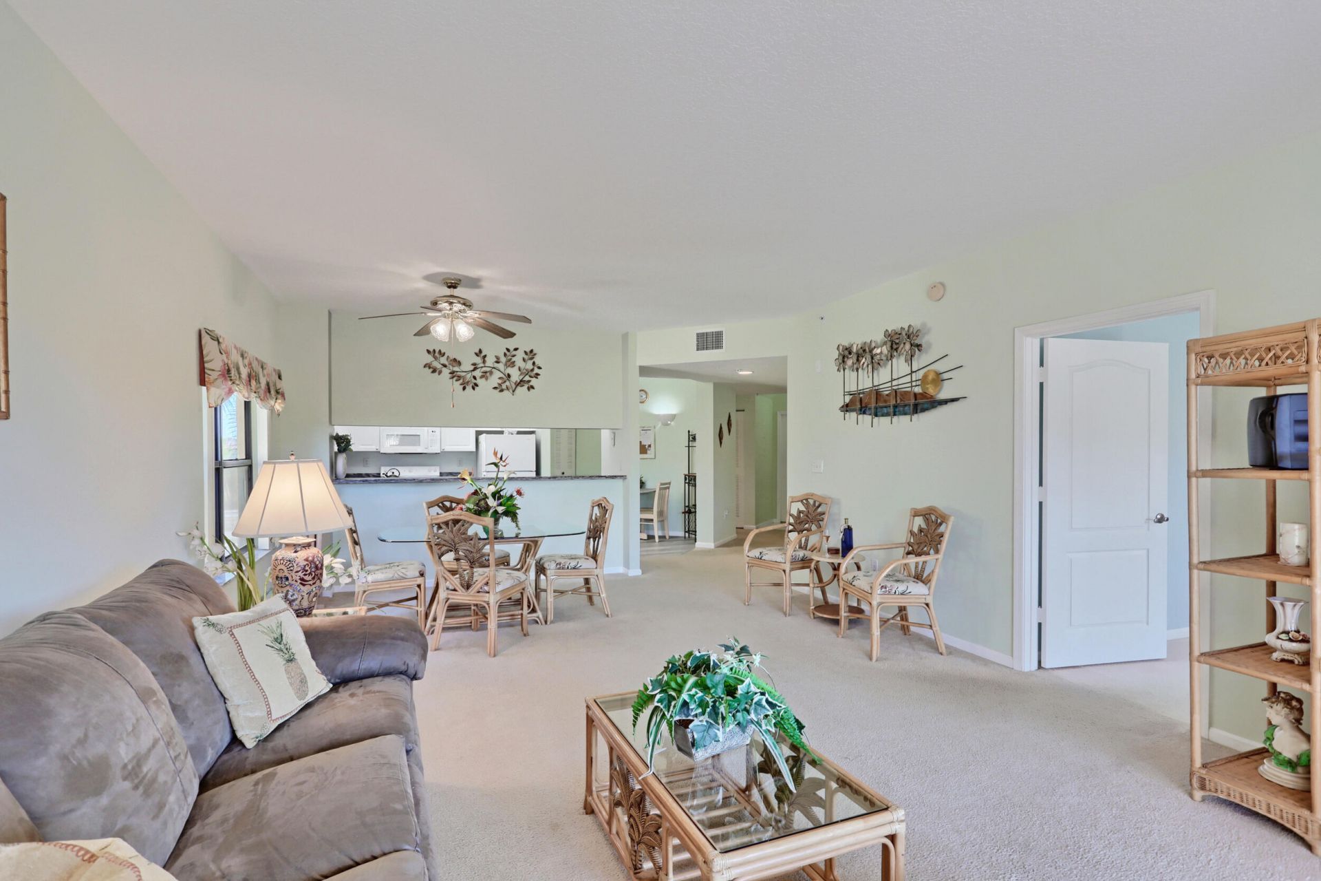 800 Uno Lago Drive, Unit 305, Juno Beach, FL 33408 Photo