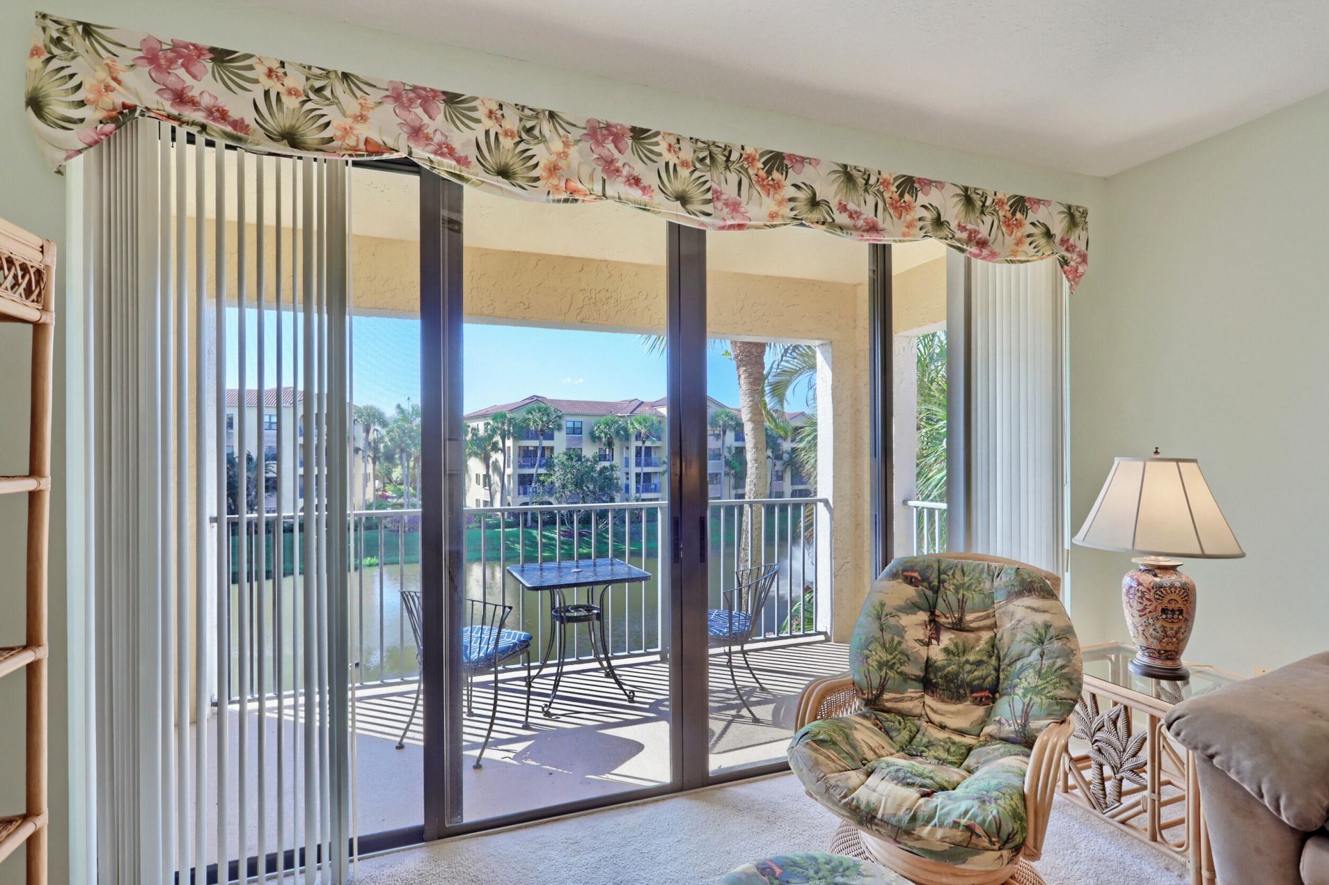 800 Uno Lago Drive, Unit 305, Juno Beach, FL 33408 Photo