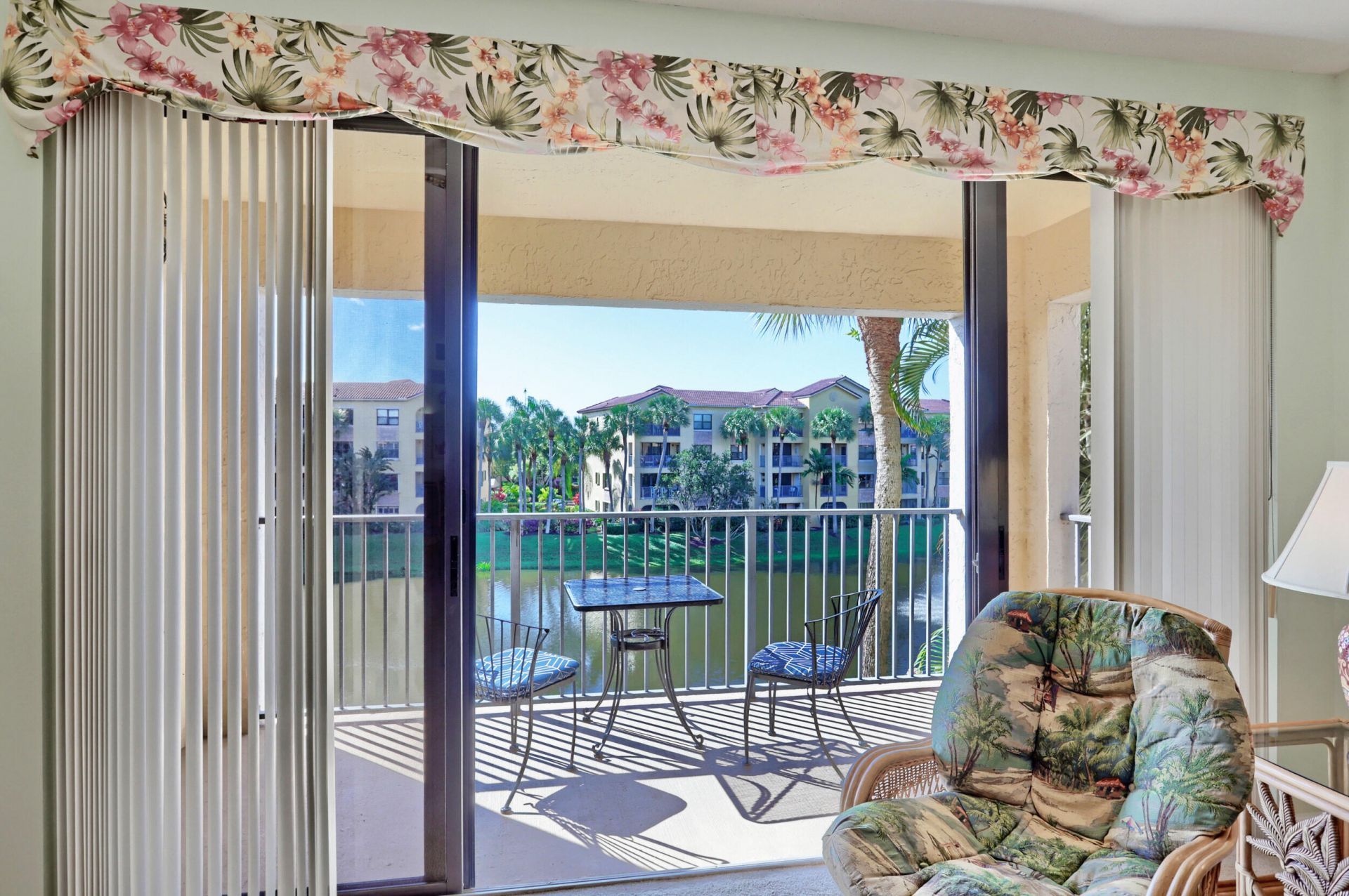 800 Uno Lago Drive, Unit 305, Juno Beach, FL 33408 Photo