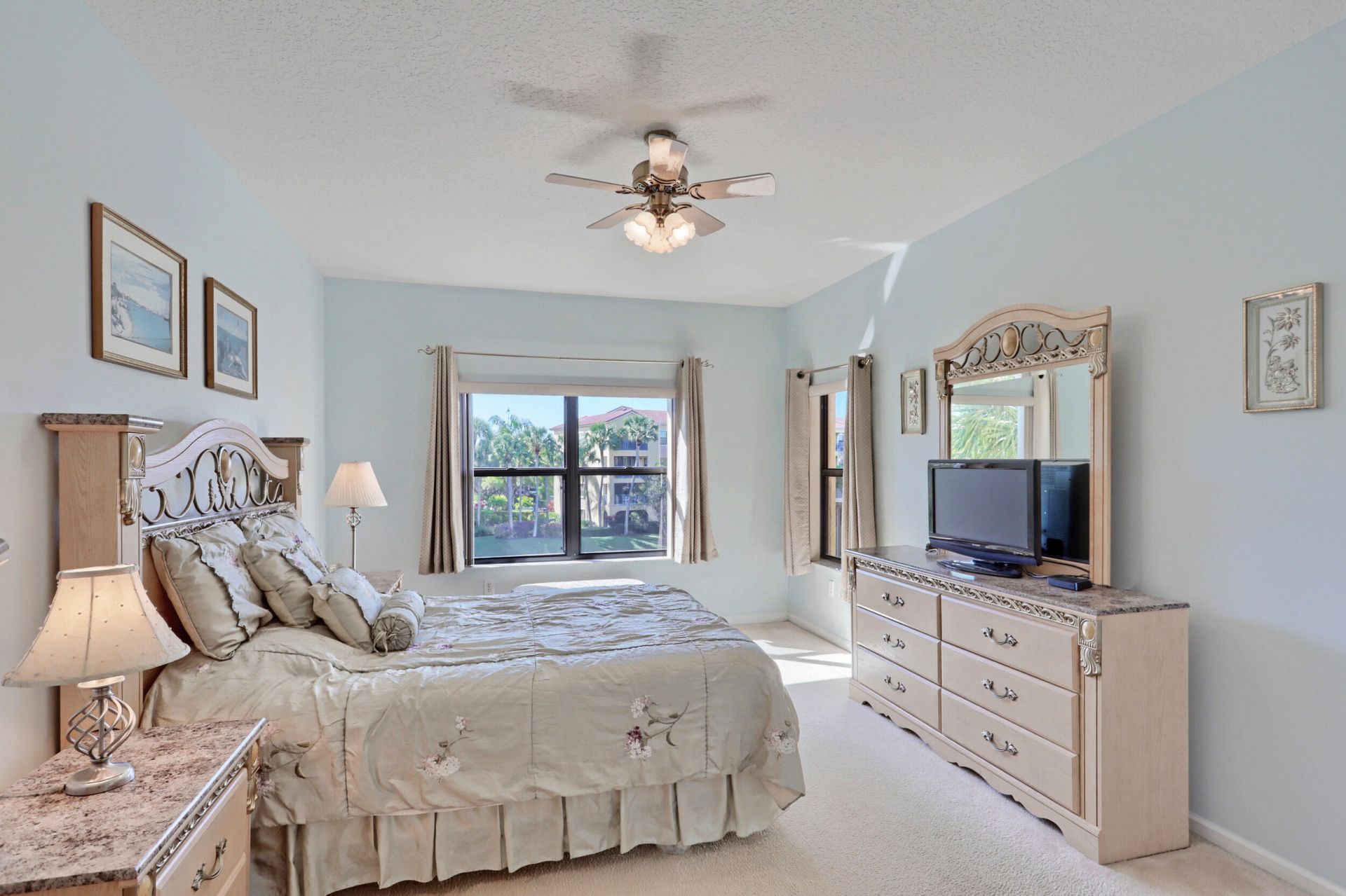 800 Uno Lago Drive, Unit 305, Juno Beach, FL 33408 Photo