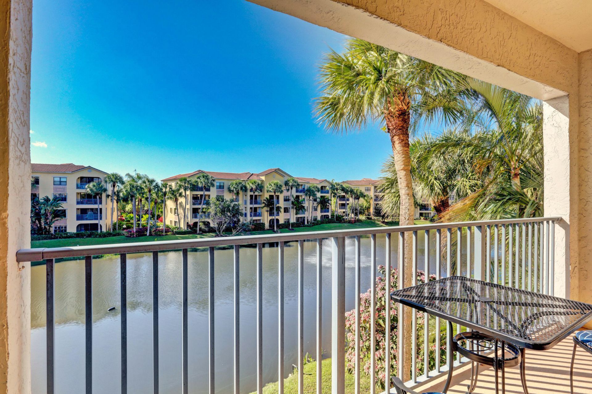 800 Uno Lago Drive, Unit 305, Juno Beach, FL 33408 Photo