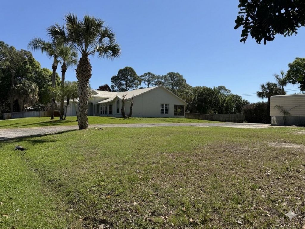 686 Caravan Terrace, Sebastian, FL 32958 Photo