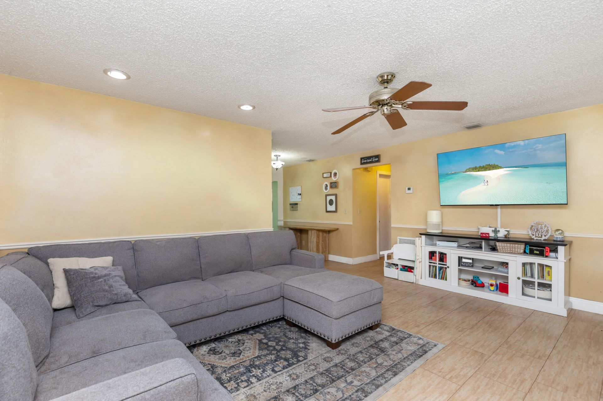 5819 Monroe Street, Hollywood, FL 33023 Photo