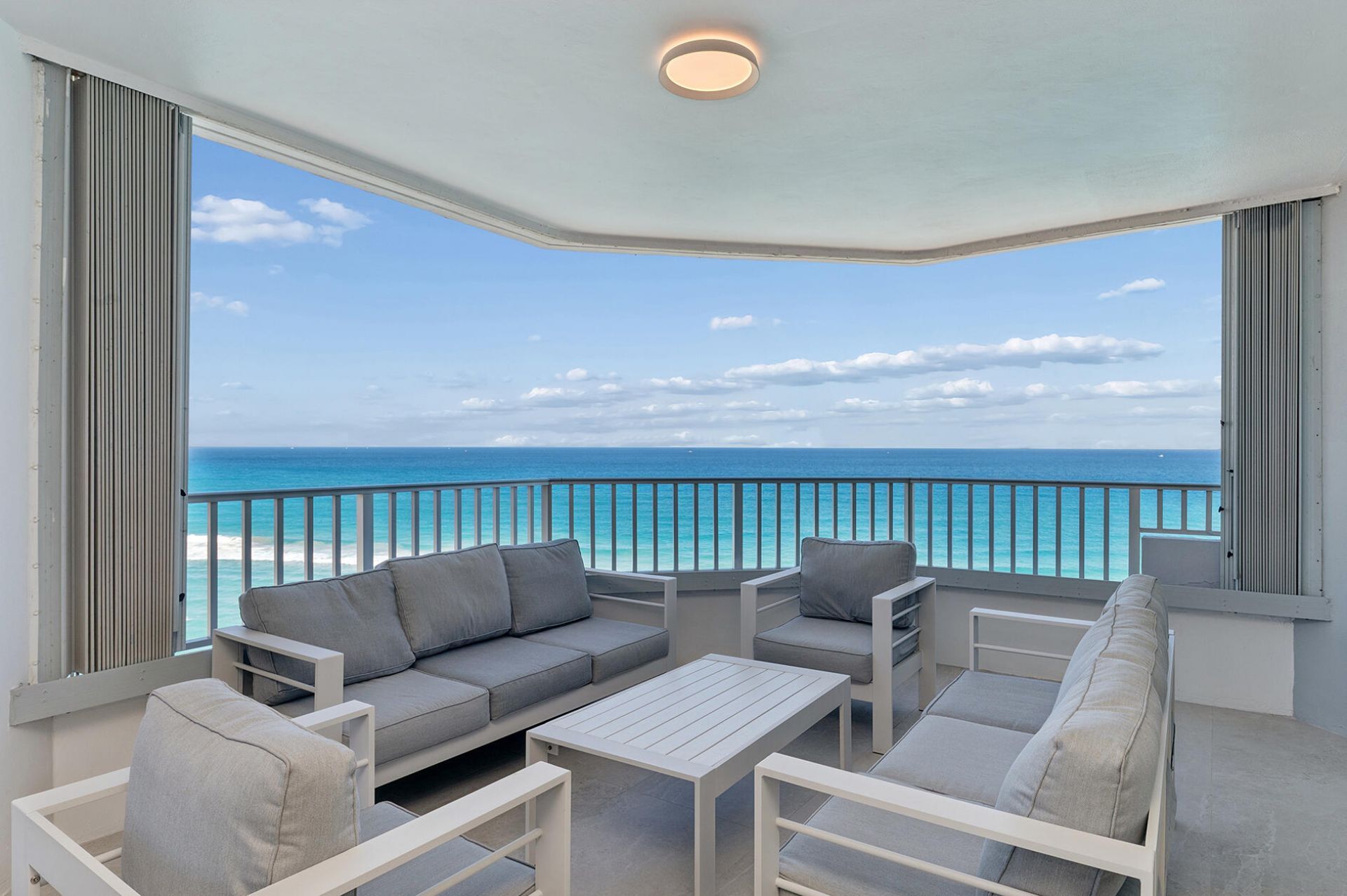 5200 N Ocean Drive, Unit 1401, Singer Island, FL 33404 Photo