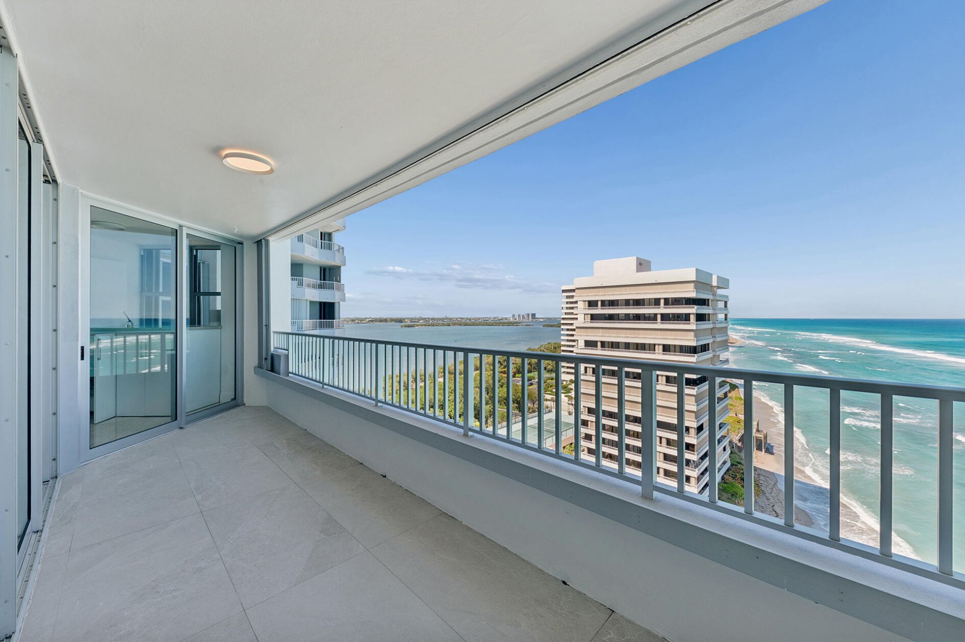 5200 N Ocean Drive, Unit 1401, Singer Island, FL 33404 Photo