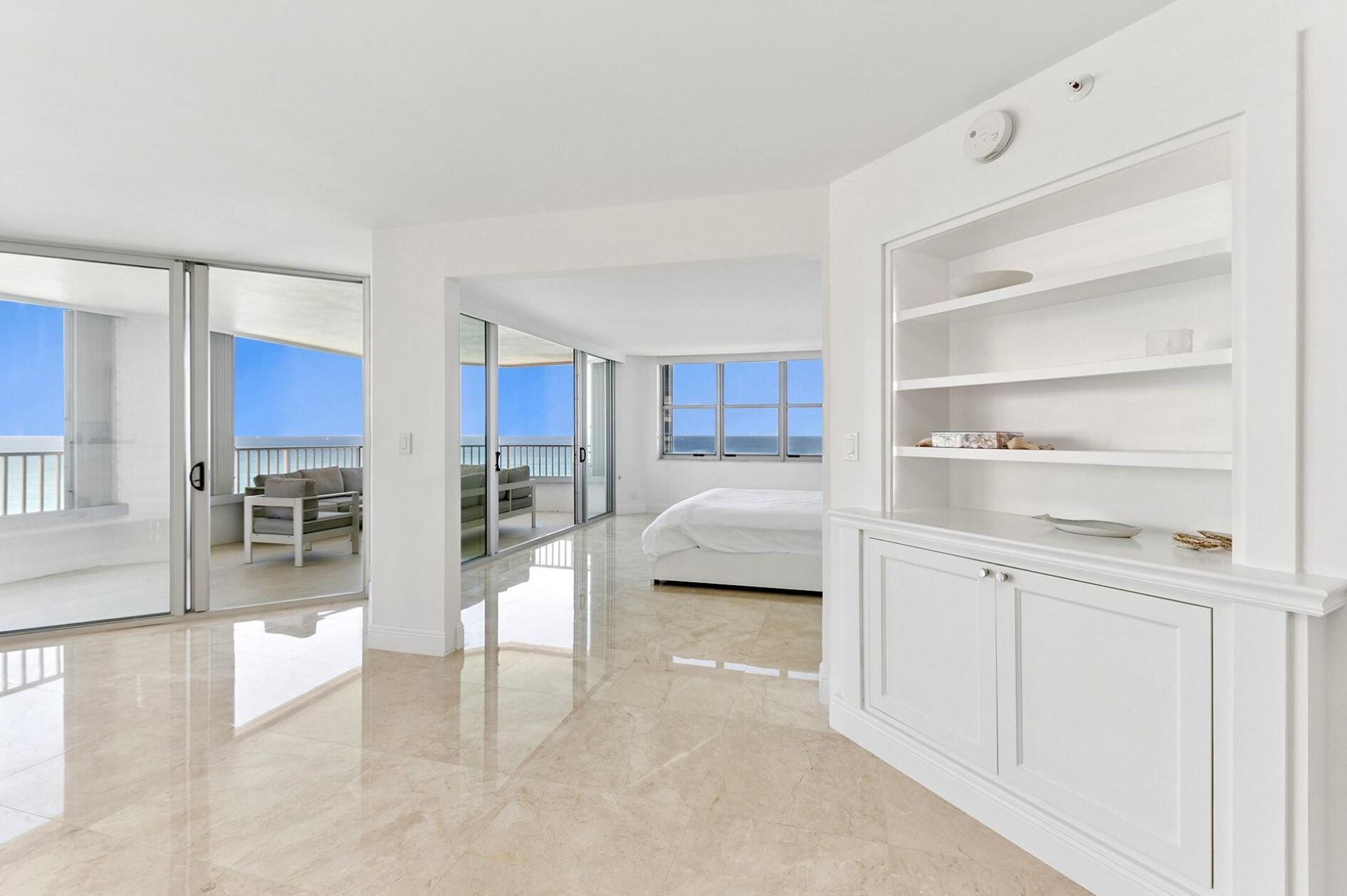 5200 N Ocean Drive, Unit 1401, Singer Island, FL 33404 Photo