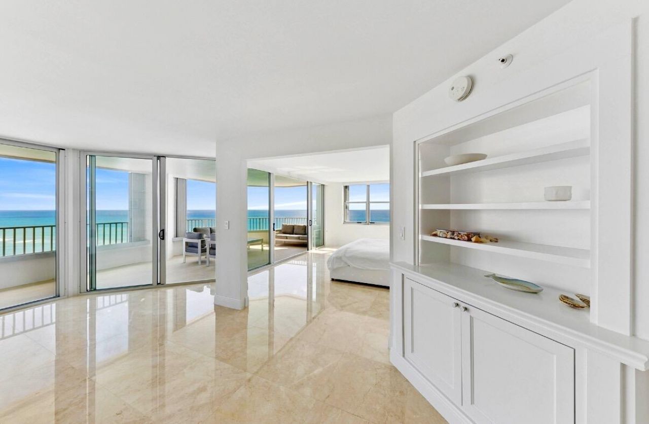5200 N Ocean Drive, Unit 1401, Singer Island, FL 33404 Photo