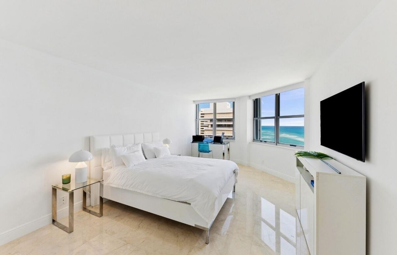 5200 N Ocean Drive, Unit 1401, Singer Island, FL 33404 Photo