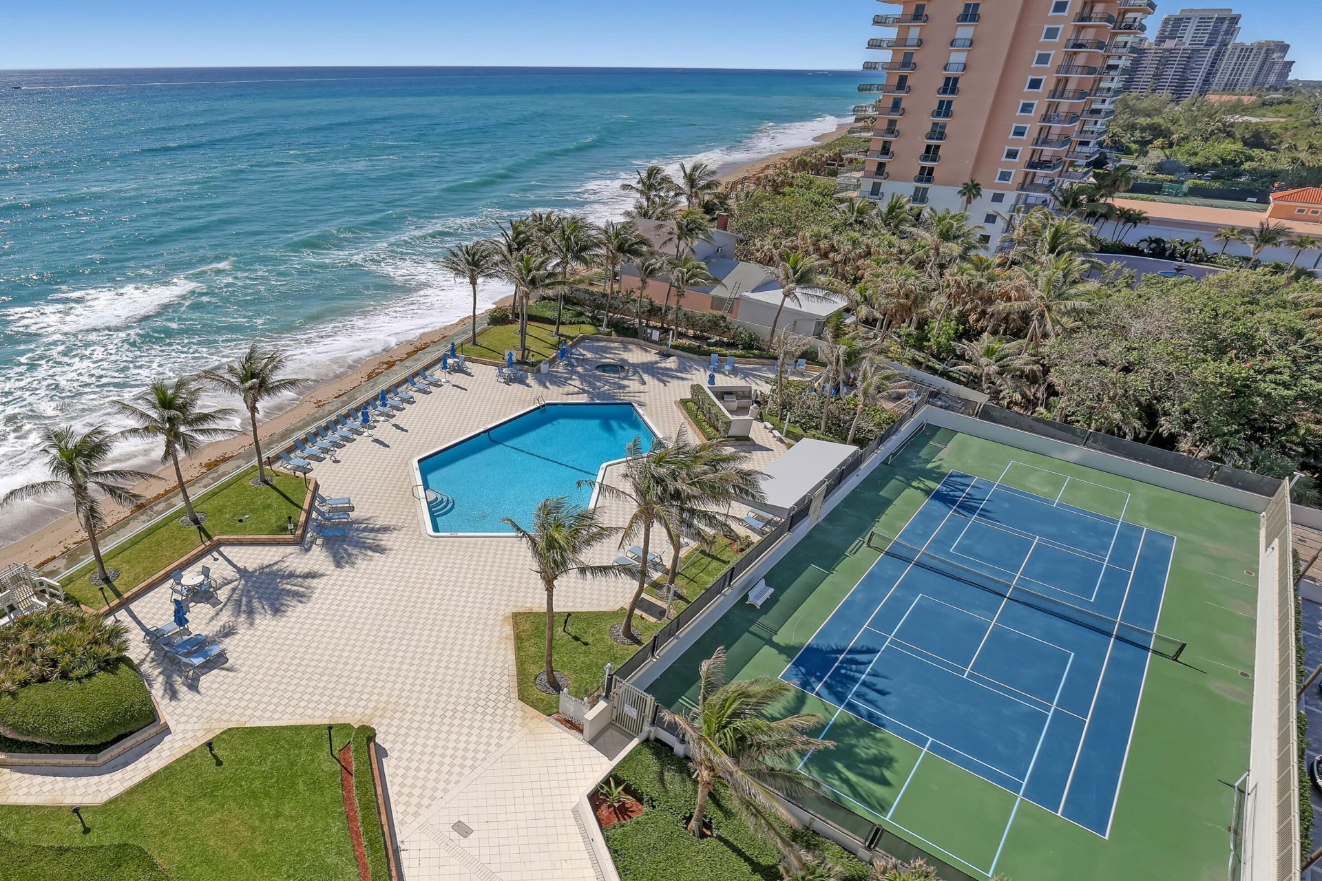 5200 N Ocean Drive, Unit 1401, Singer Island, FL 33404 Photo