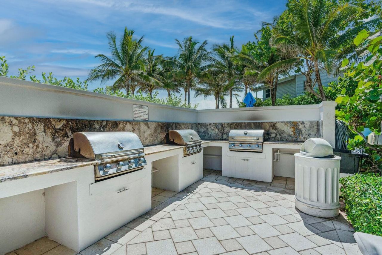 5200 N Ocean Drive, Unit 1401, Singer Island, FL 33404 Photo