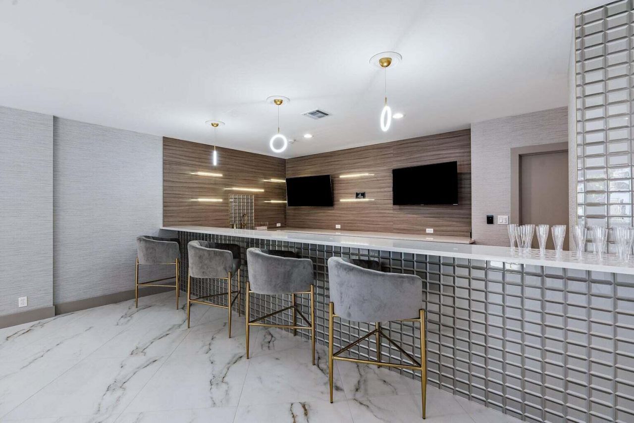 5200 N Ocean Drive, Unit 1401, Singer Island, FL 33404 Photo