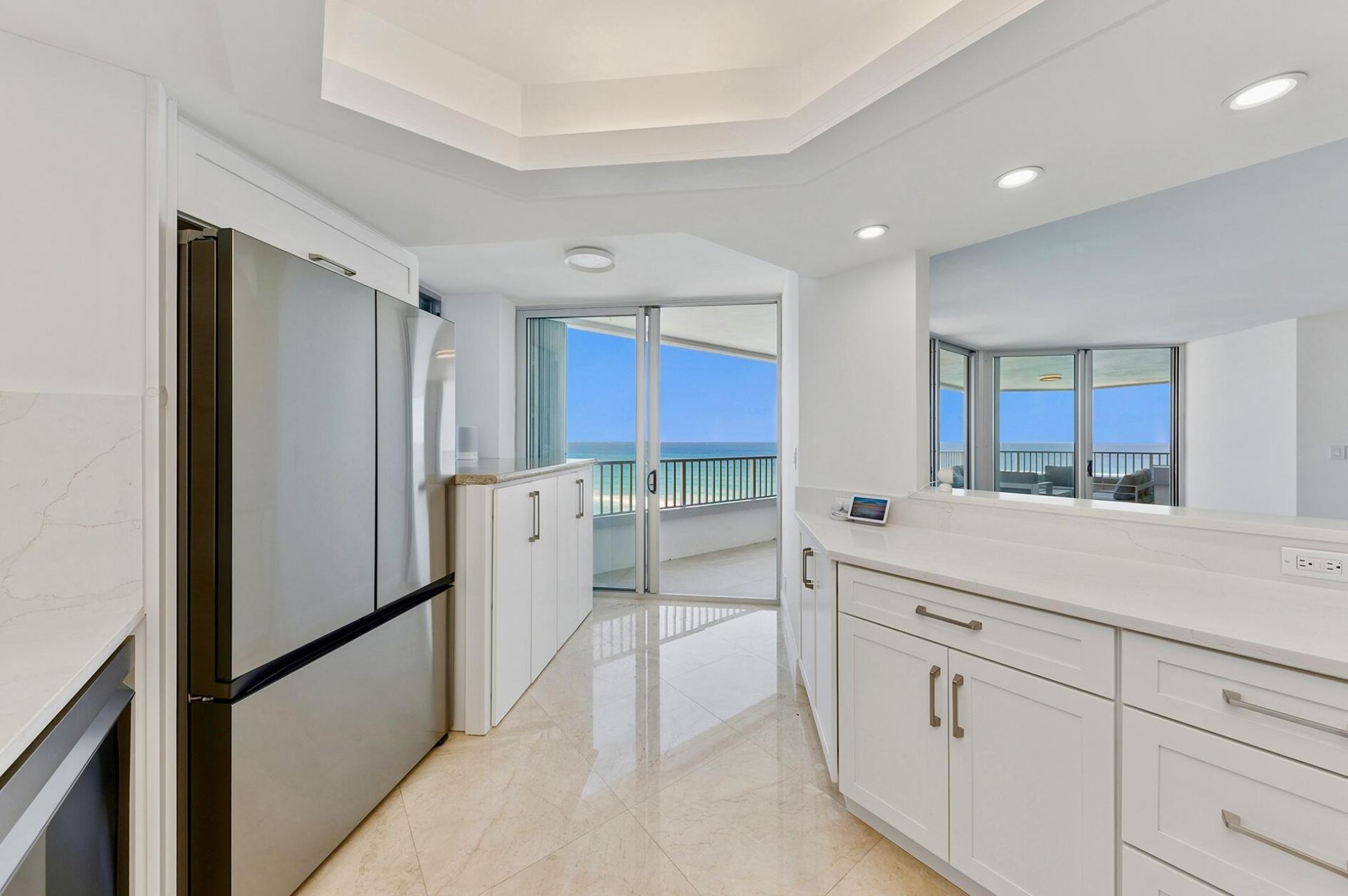 5200 N Ocean Drive, Unit 1401, Singer Island, FL 33404 Photo