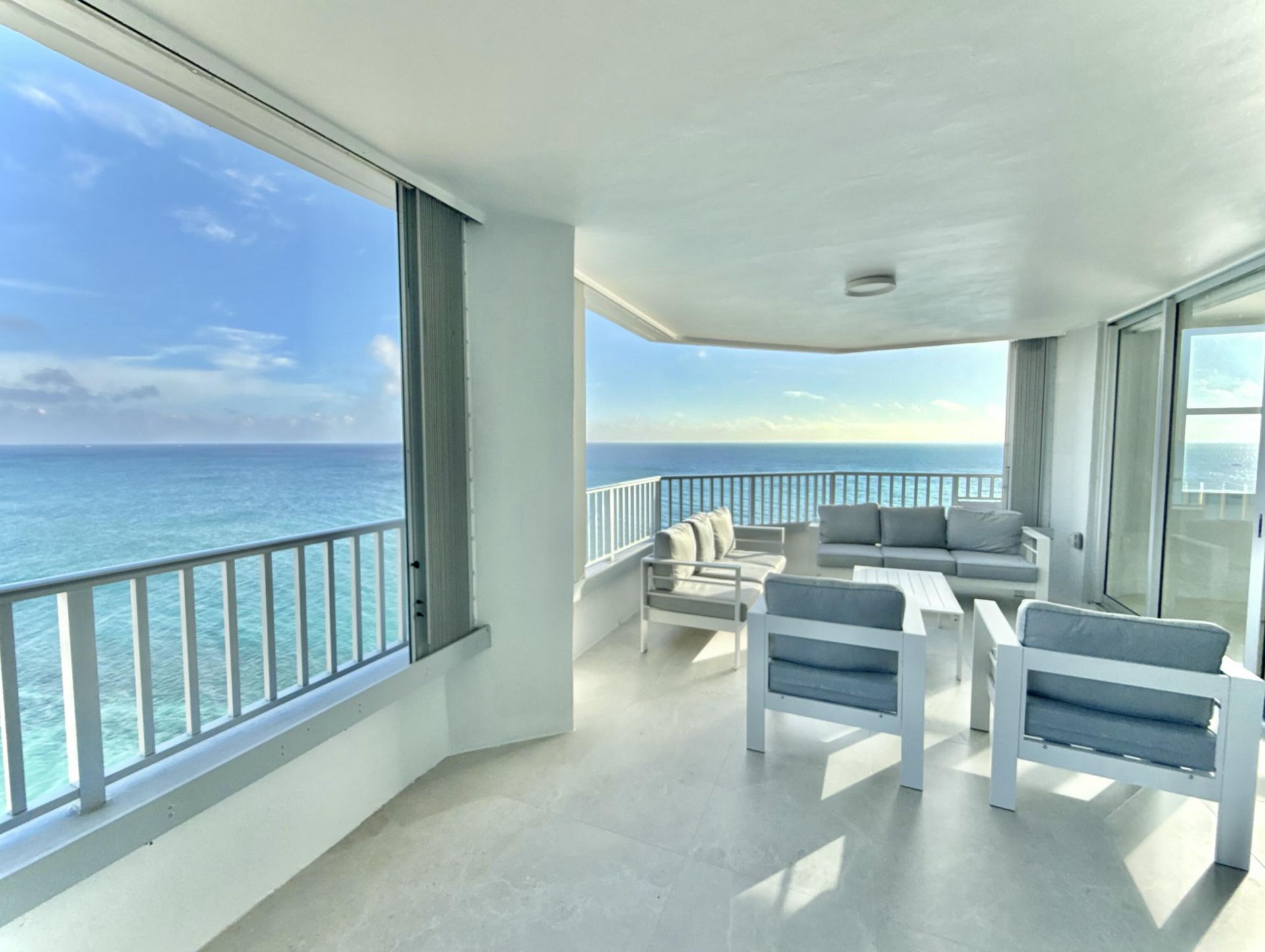5200 N Ocean Drive, Unit 1401, Singer Island, FL 33404 Photo