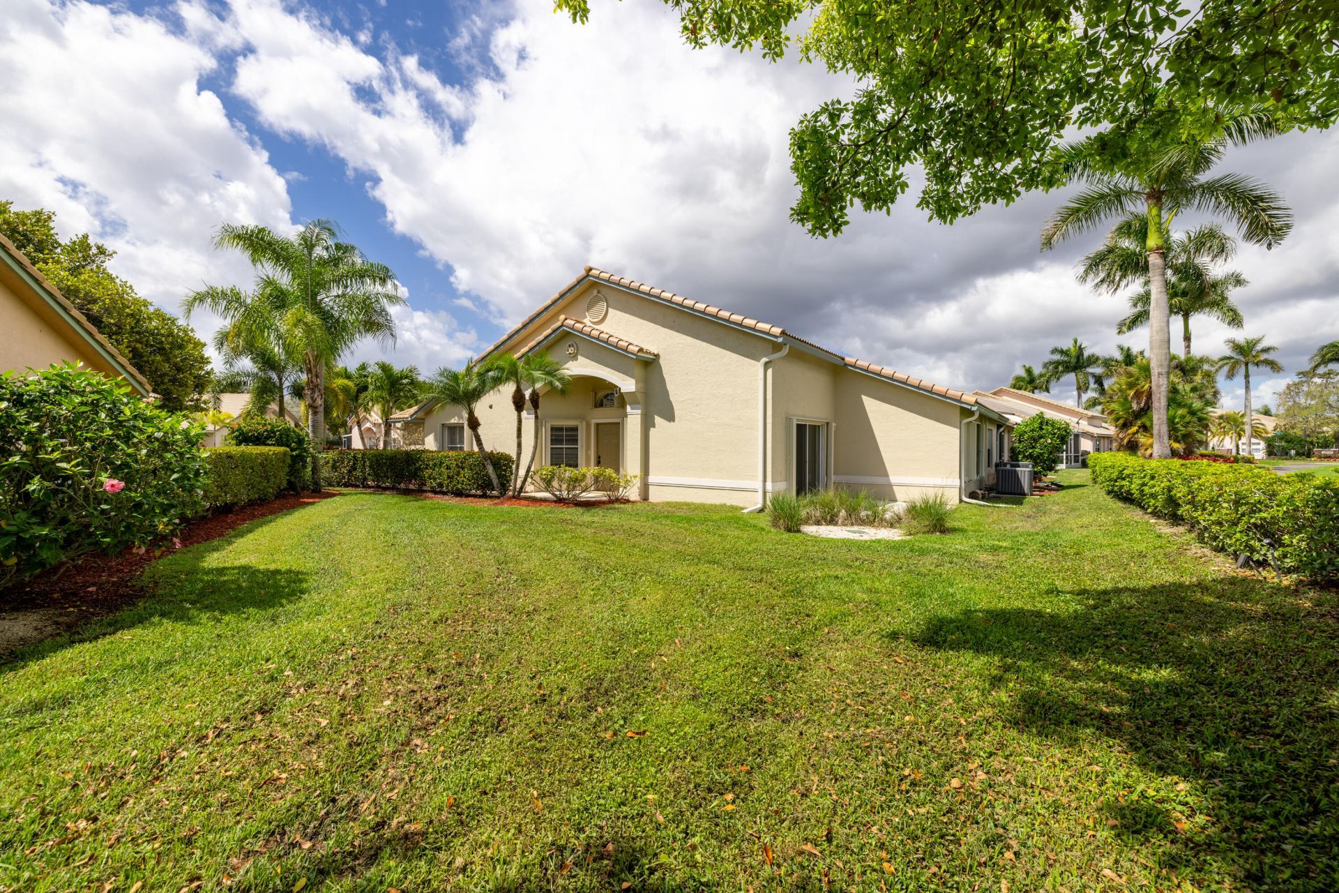 10517 Pelican Drive, Wellington, FL 33414 Photo