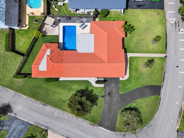 8500 NW 19th Drive, Coral Springs, FL 33071