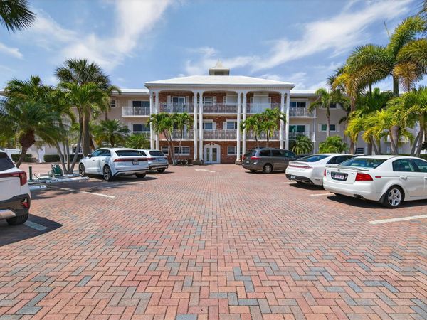1198 Hillsboro Mile, Unit 324, Hillsboro Beach, FL 33062