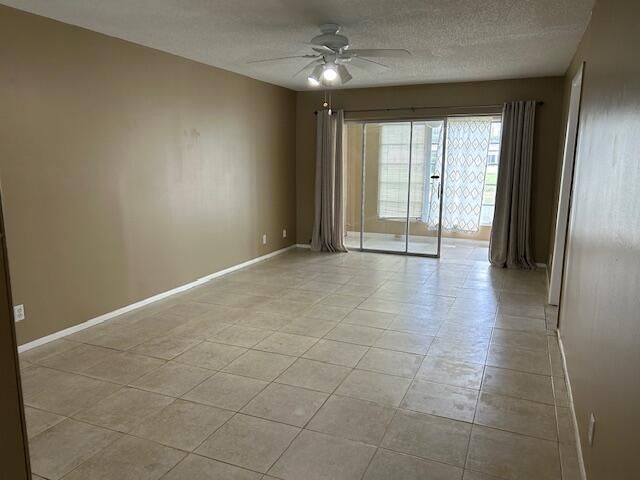 160 Lake Gloria Drive, Unit 160, West Palm Beach, FL 33411 Photo