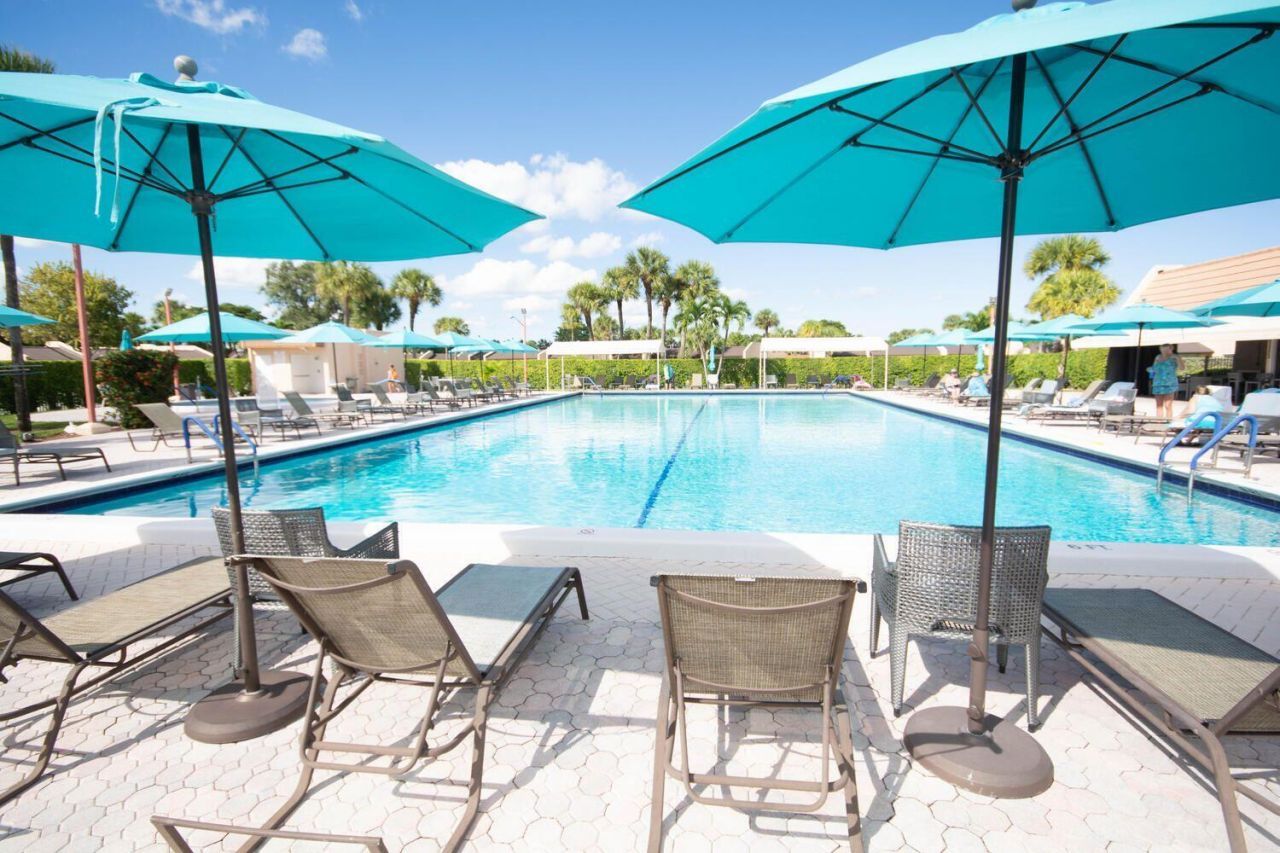 160 Lake Gloria Drive, Unit 160, West Palm Beach, FL 33411 Photo