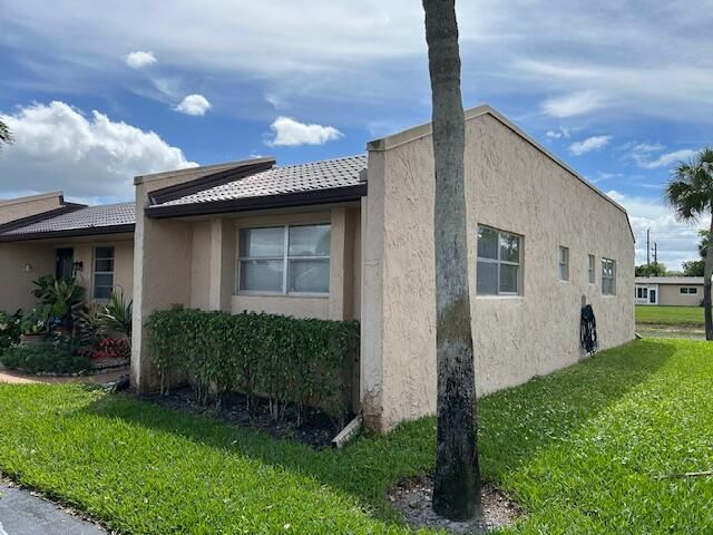 160 Lake Gloria Drive, Unit 160, West Palm Beach, FL 33411 Photo