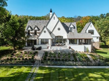 1074 Wildhurst Trail, Orono, MN 55364