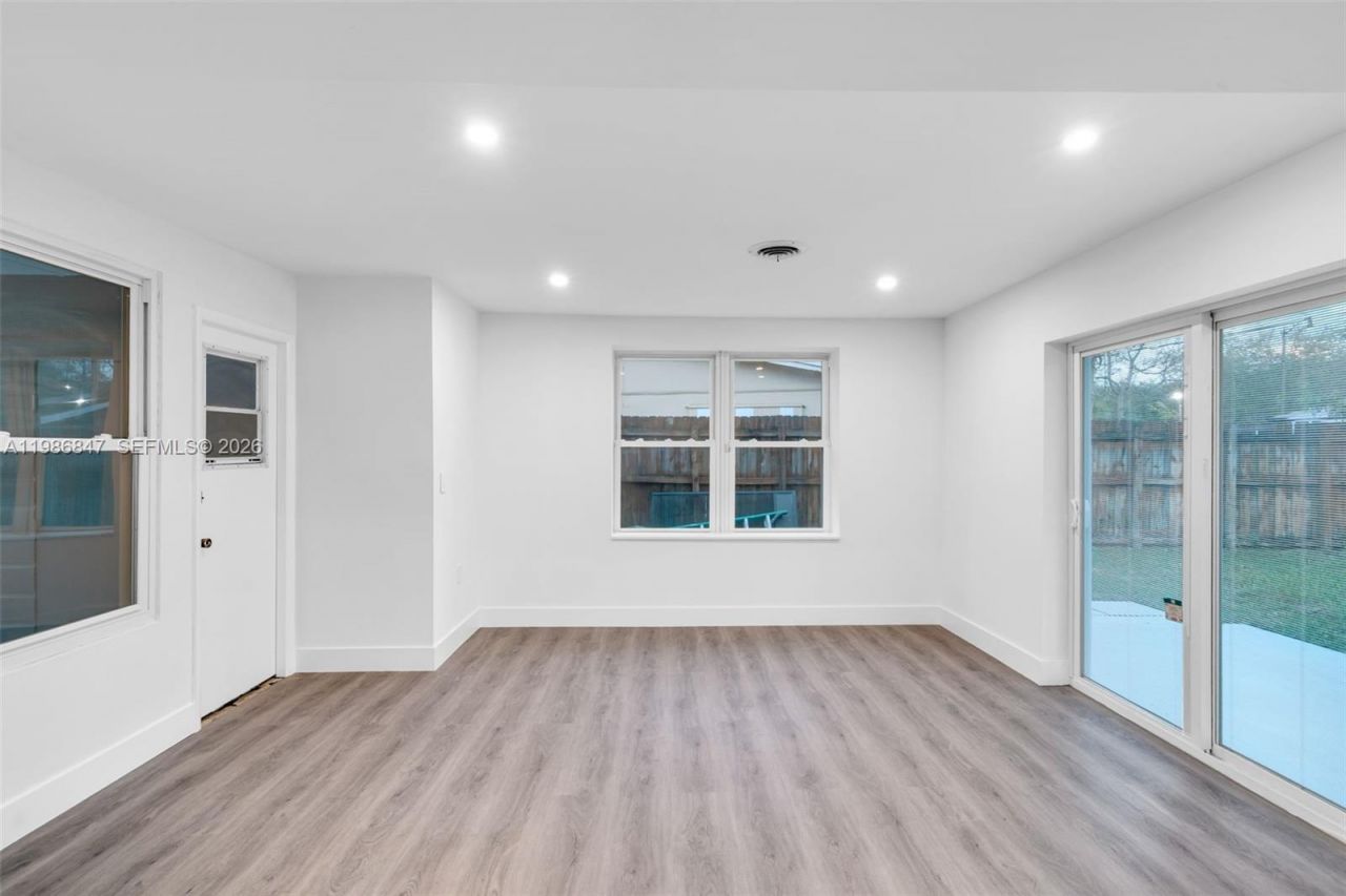 3180 NE 10th Ter , Pompano Beach, FL 33064 Photo