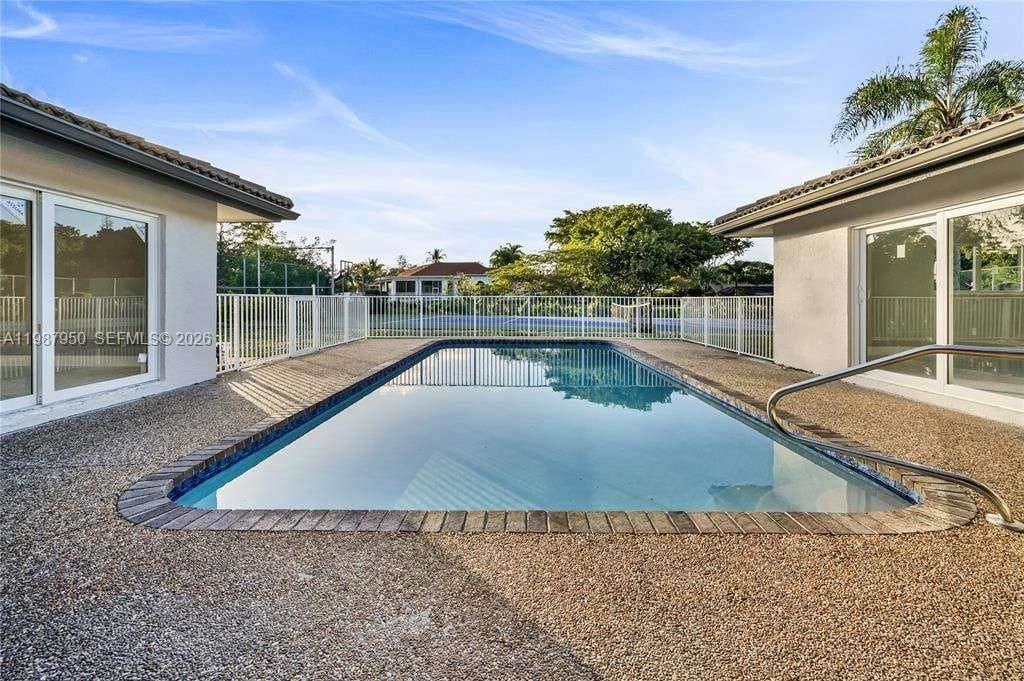 4010 NW 99th Ave , Coral Springs, FL 33065 Photo